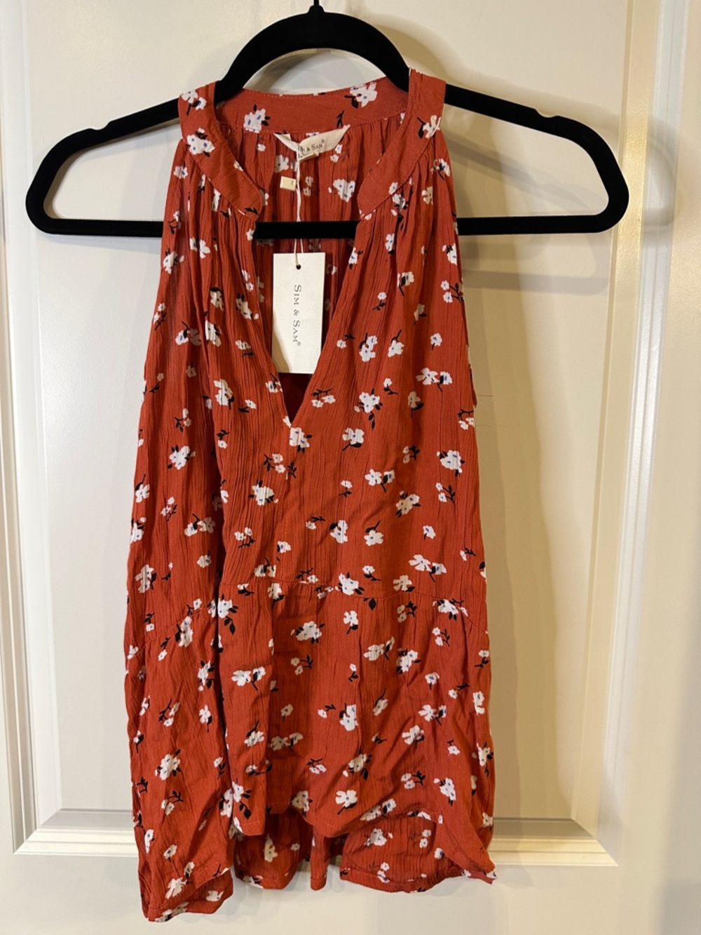 Sim & Sam Sleeveless Floral Top – Women’s Small – Rust Orange – NWT